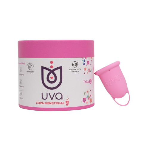Copa menstrual reutilizable color rosa claro junto a su empaque cilíndrico ecológico.
